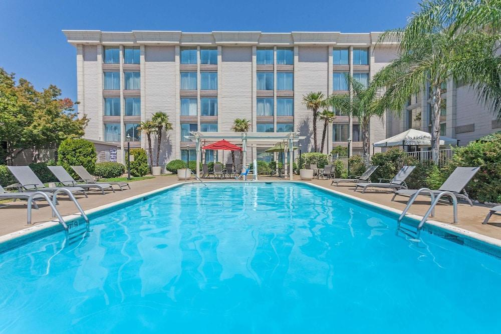 ホテル Doubletree By Hilton Chico, Ca エクステリア 写真